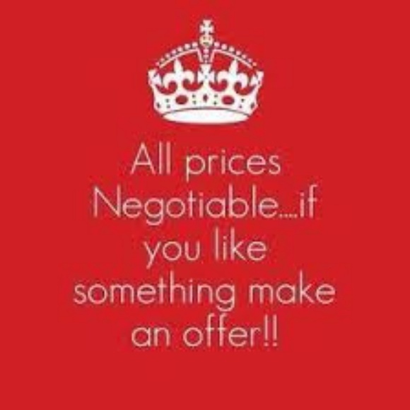 🌻🌺🌻 H&M BUTTONED V-NECK SHIRT!! - Picture 5 of 5